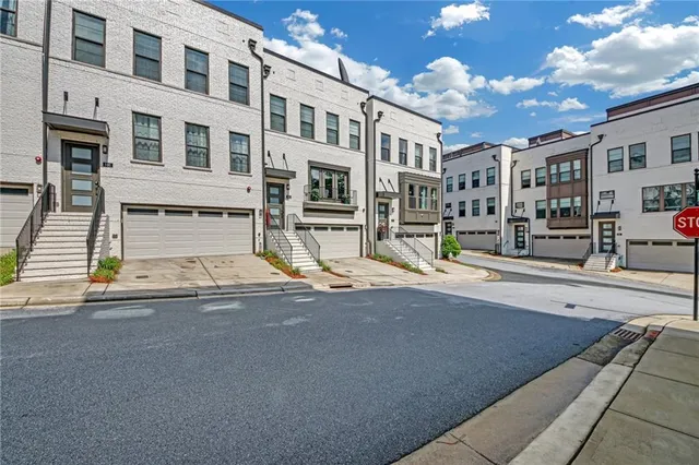 $4,750 | 860 Stonehill Lane, Atlanta, GA 30324