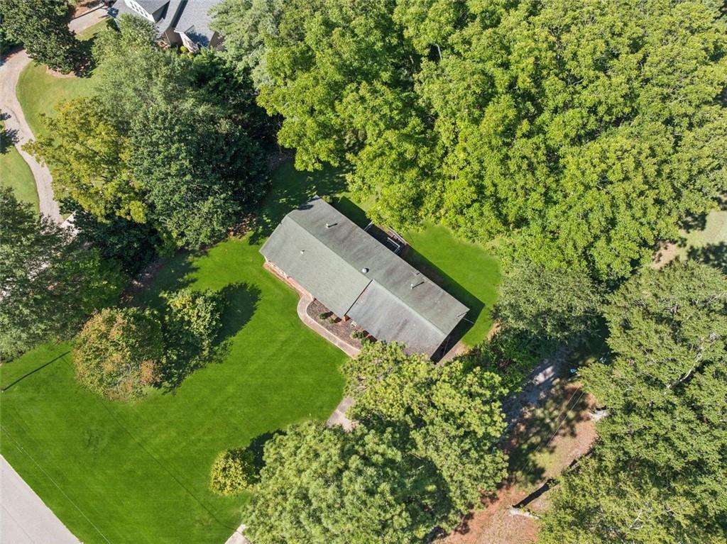 13890 Cowart Road Alpharetta, GA 30004 - Photo 4 of 33