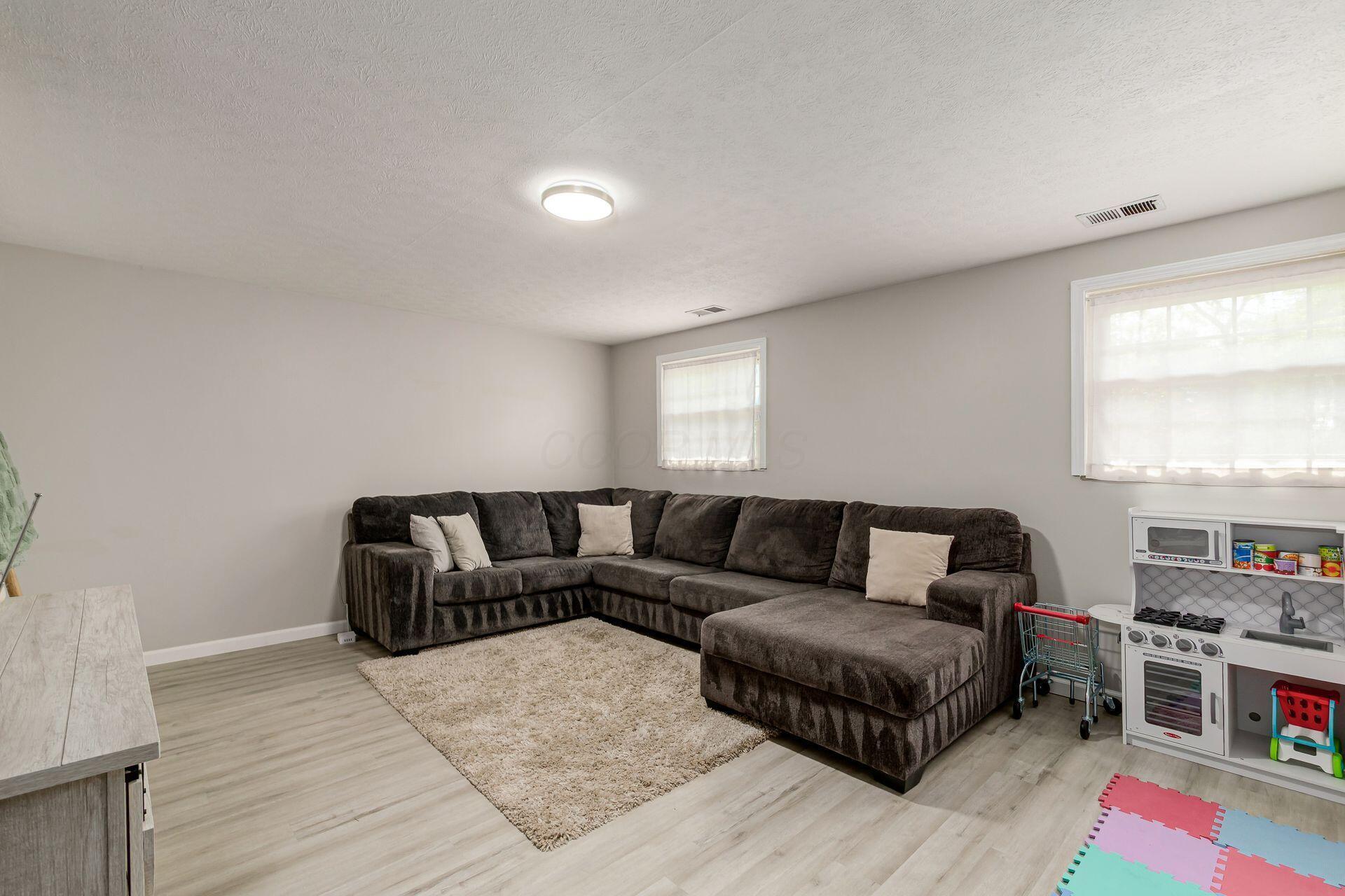 469 North Stygler Road Columbus, OH 43230 - Photo 24 of 34