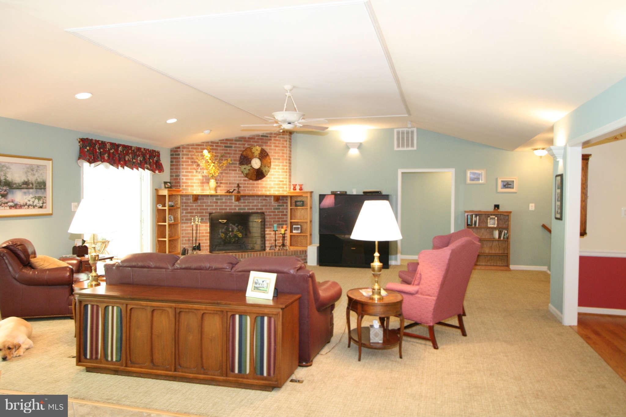 3362 Basford Road Frederick, MD 21703 - Photo 6 of 30 Living Room