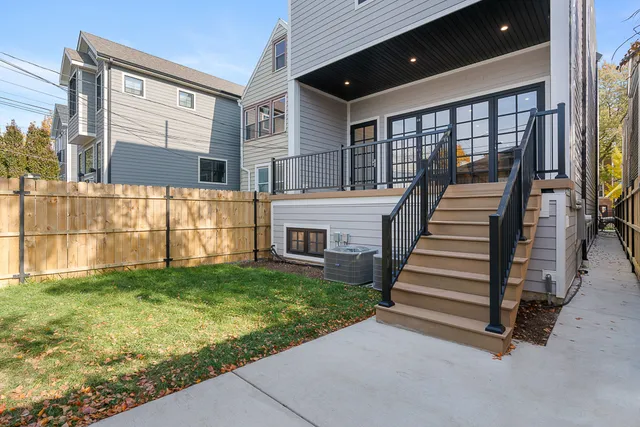 $2,250,000 | 3446 North Oakley Avenue, Chicago, IL 60618