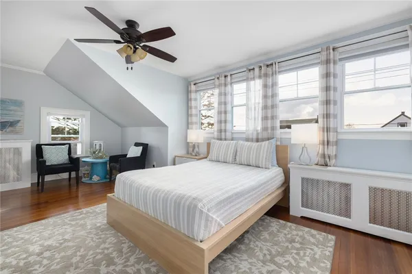 $4,000 | 127 West Main Road, Middletown, RI 02842