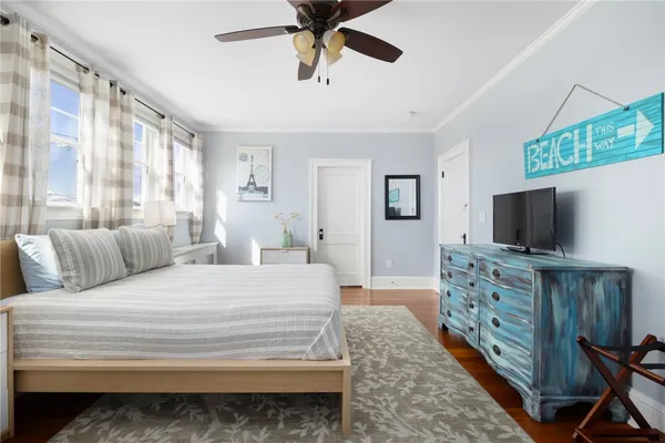 $4,000 | 127 West Main Road, Middletown, RI 02842