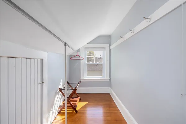 $4,000 | 127 West Main Road, Middletown, RI 02842