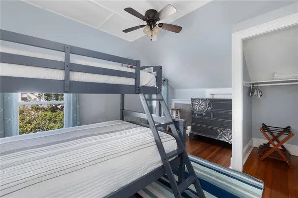 $4,000 | 127 West Main Road, Middletown, RI 02842