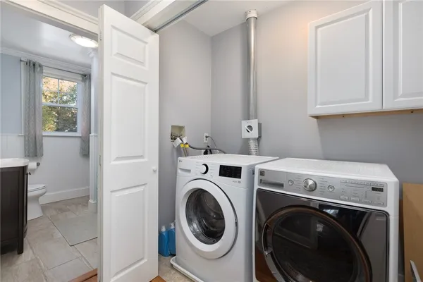 $4,000 | 127 West Main Road, Middletown, RI 02842