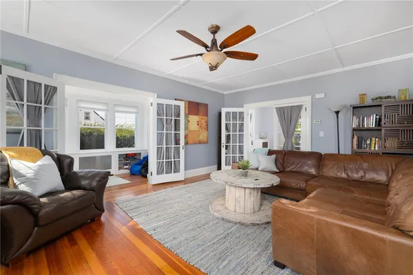 $4,000 | 127 West Main Road, Middletown, RI 02842