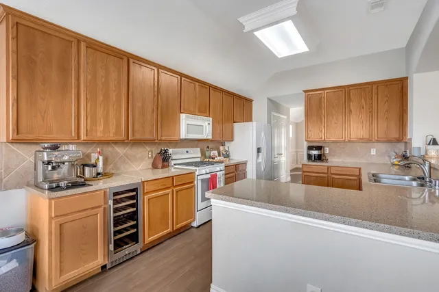 $359,900 | 5923 Bogie Way, Pasadena, TX 77505