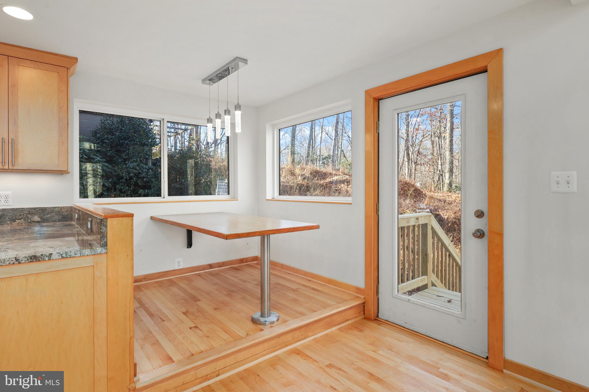 10450 Hunter View Road Vienna, VA 22181 - Photo 19 of 73 Gallery Image 19