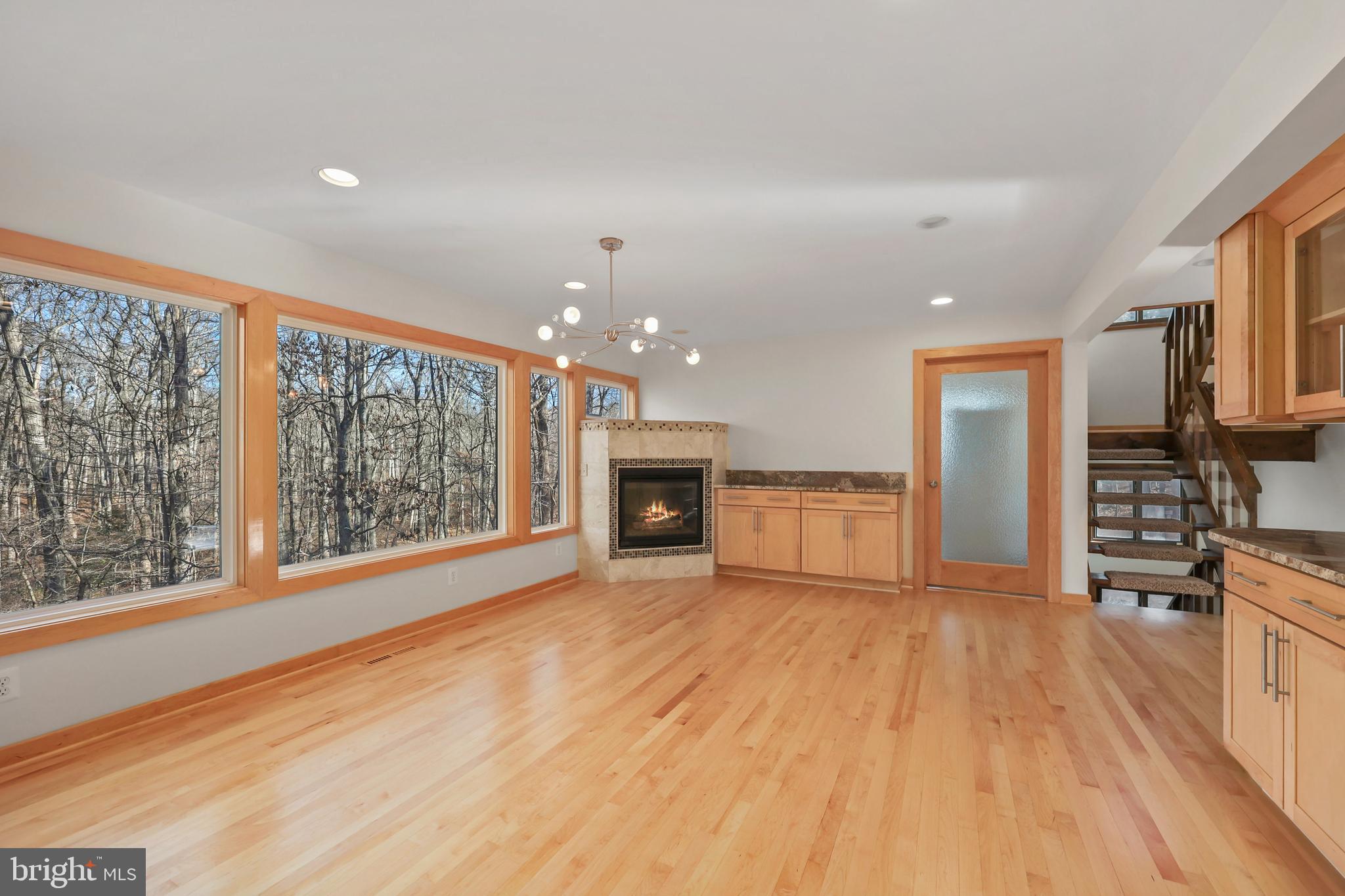 10450 Hunter View Road Vienna, VA 22181 - Photo 23 of 73 Gallery Image 23