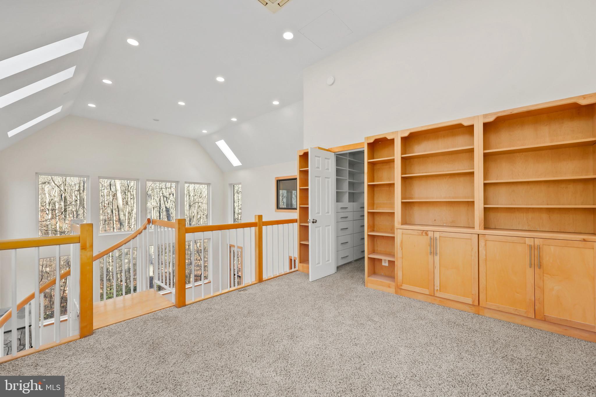 10450 Hunter View Road Vienna, VA 22181 - Photo 30 of 73 Gallery Image 30