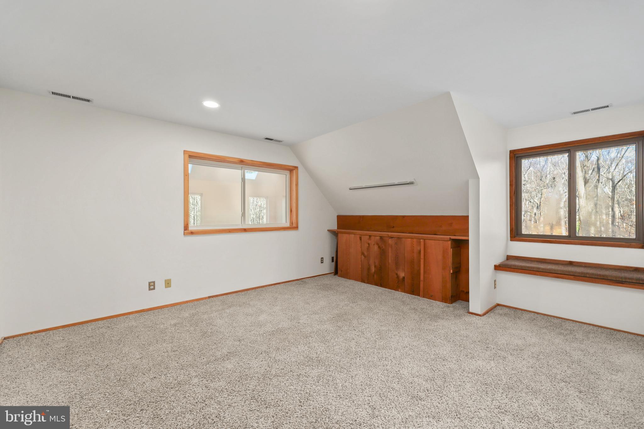 10450 Hunter View Road Vienna, VA 22181 - Photo 35 of 73 Gallery Image 35