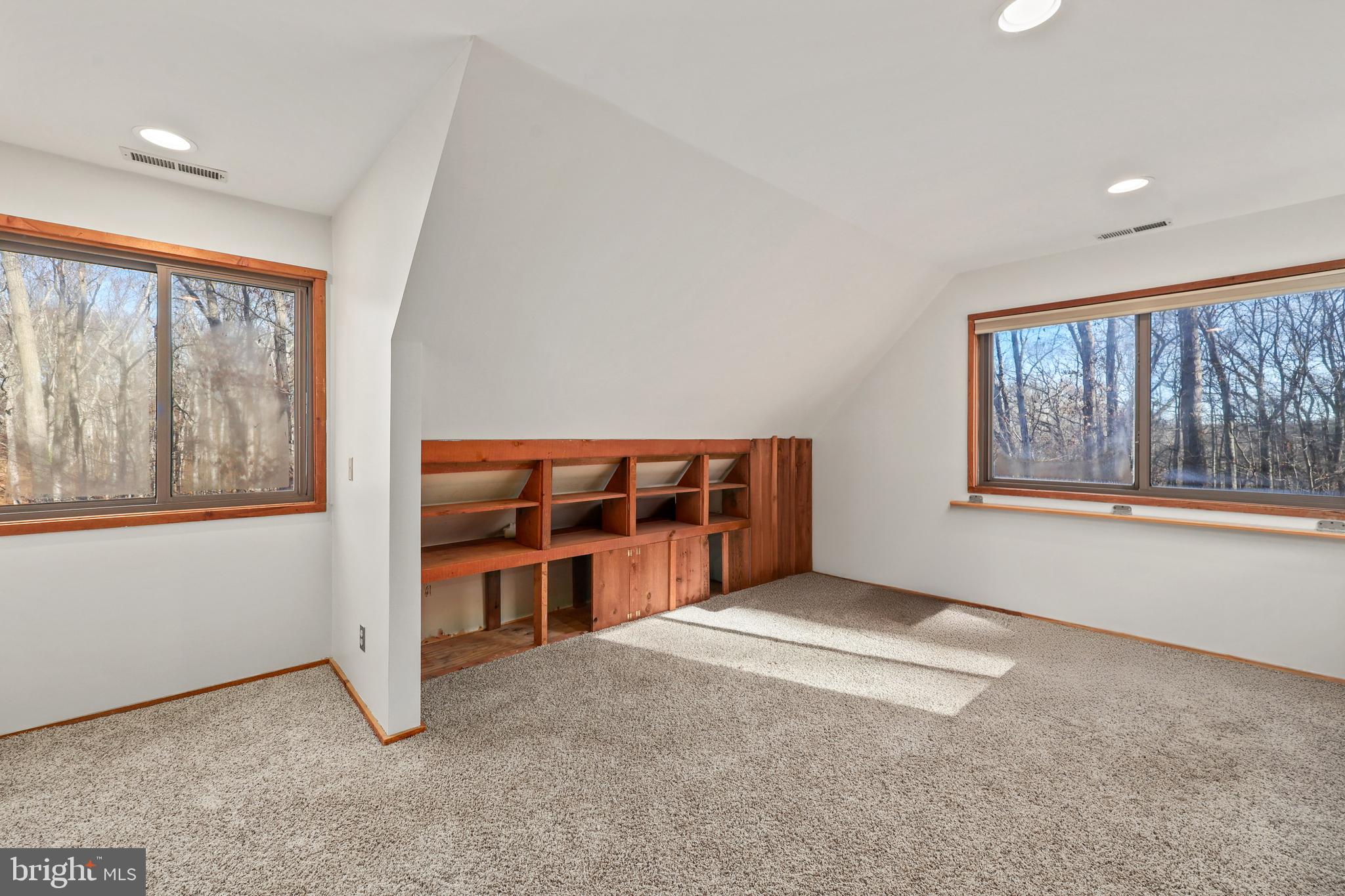 10450 Hunter View Road Vienna, VA 22181 - Photo 38 of 73 Gallery Image 38