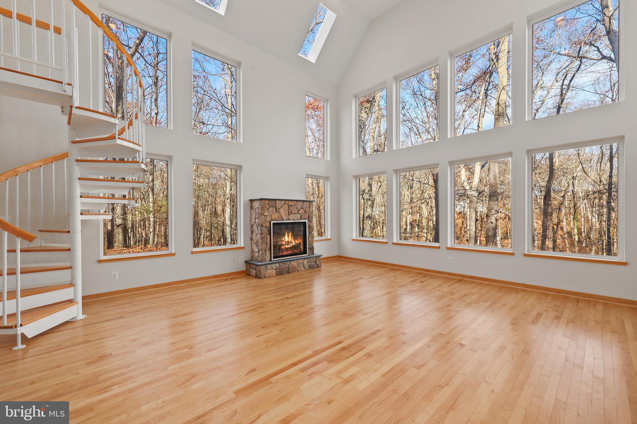 10450 Hunter View Road Vienna, VA 22181 - Photo 6 of 73 Gallery Image 6