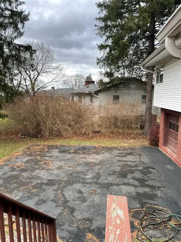 $2,400 | 425 East Benita Boulevard, Vestal, NY 13850