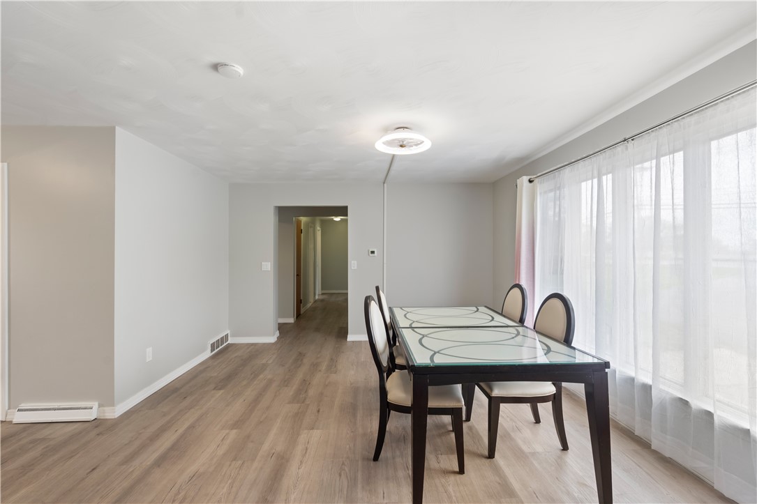1144 Lochland Road Geneva City, NY 14456 - Photo 16 of 46 Livingroom/diningroom combo