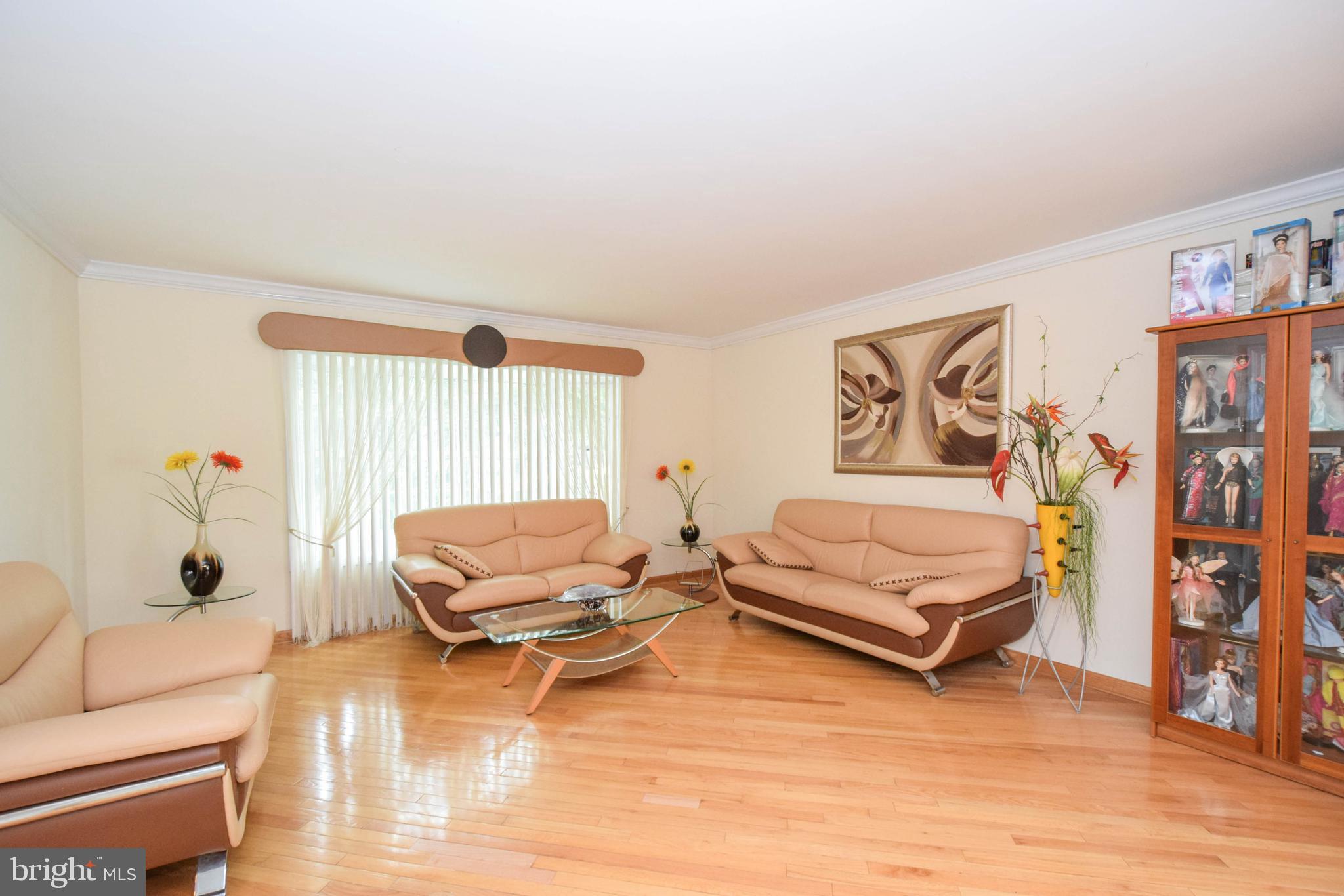 8 Flint Road Langhorne, PA 19047 - Photo 3 of 25 Gallery Image 3