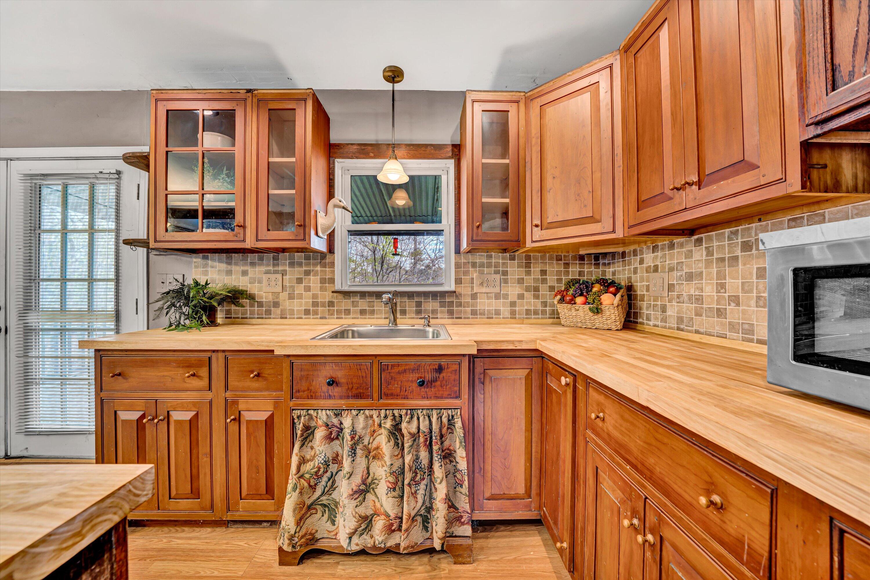 980 Power Dam Road Rocky Mount, VA 24151 - Photo 14 of 55 15-DSC00486