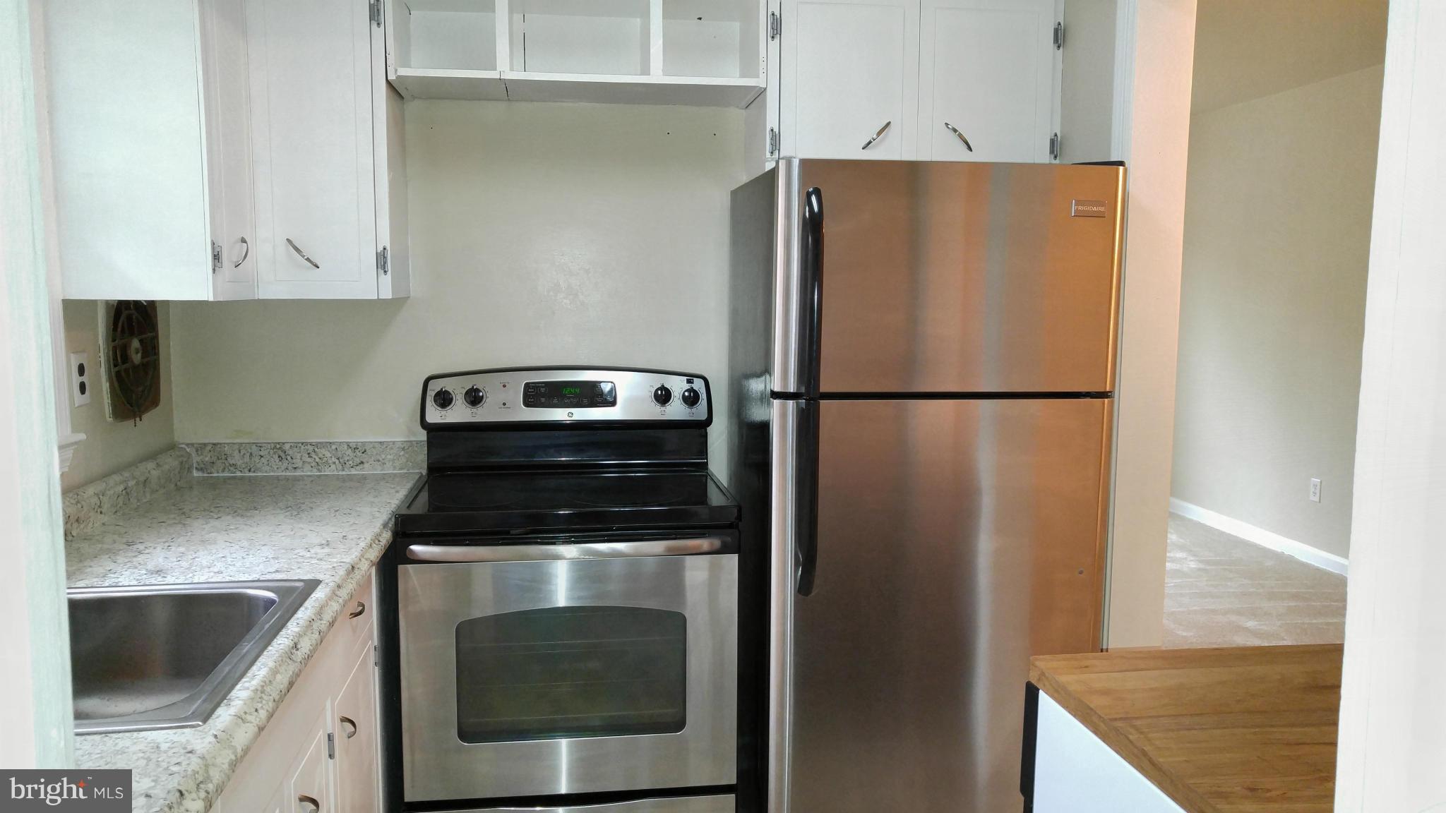 706 West Glebe Road Alexandria, VA 22305 - Photo 7 of 12 Kitchen