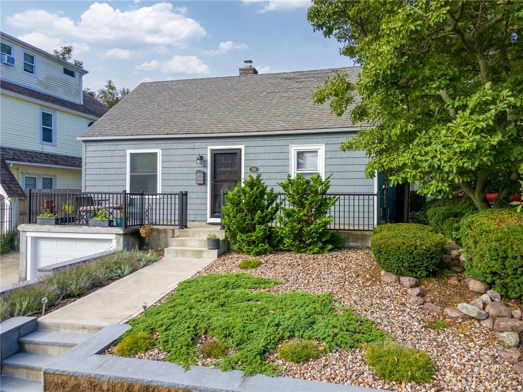 24 Haddon Hill Road Cranston, RI 02905 - Photo 4 of 50 Gallery Image 4
