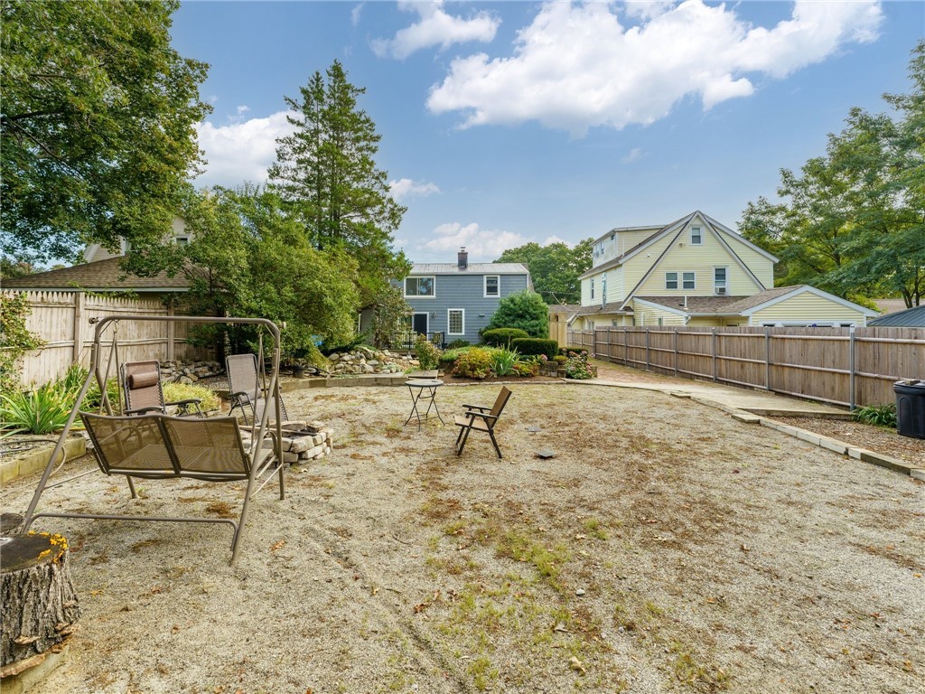 24 Haddon Hill Road Cranston, RI 02905 - Photo 10 of 50 Gallery Image 10