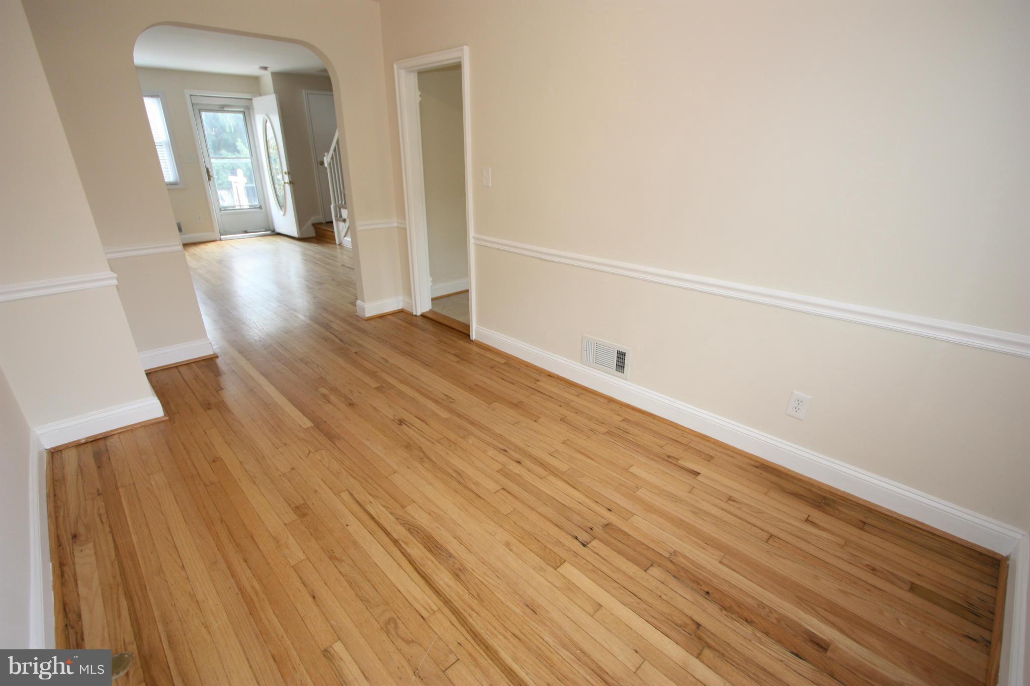 1018 Wedgewood Road Baltimore, MD 21229 - Photo 13 of 30 DINING ROOM, LOOKING TOWARD THE FRONT DOOR