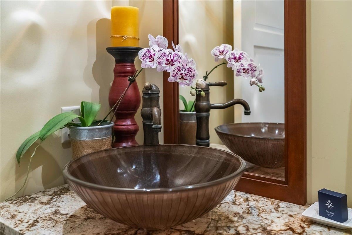 21 Kiloa Street, Unit 4 Kihei, HI 96753 - Photo 39 of 50 a view of a fruit basket