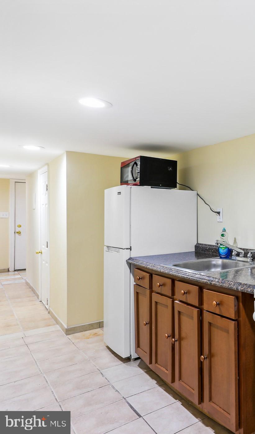 6812 Harford Road Baltimore, MD 21234 - Photo 29 of 33 Lower Level Kitchenette