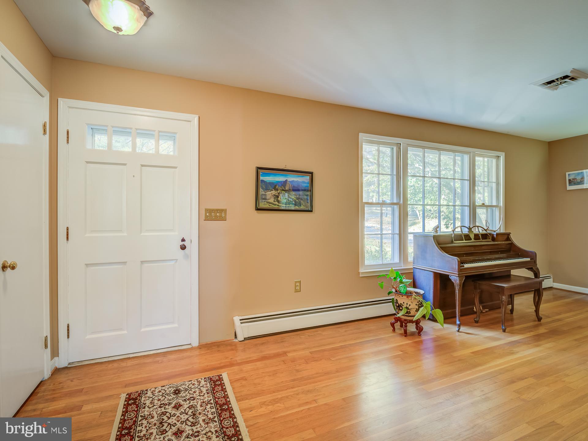 11720 Clopper Road Gaithersburg, MD 20878 - Photo 15 of 40 Gallery Image 15