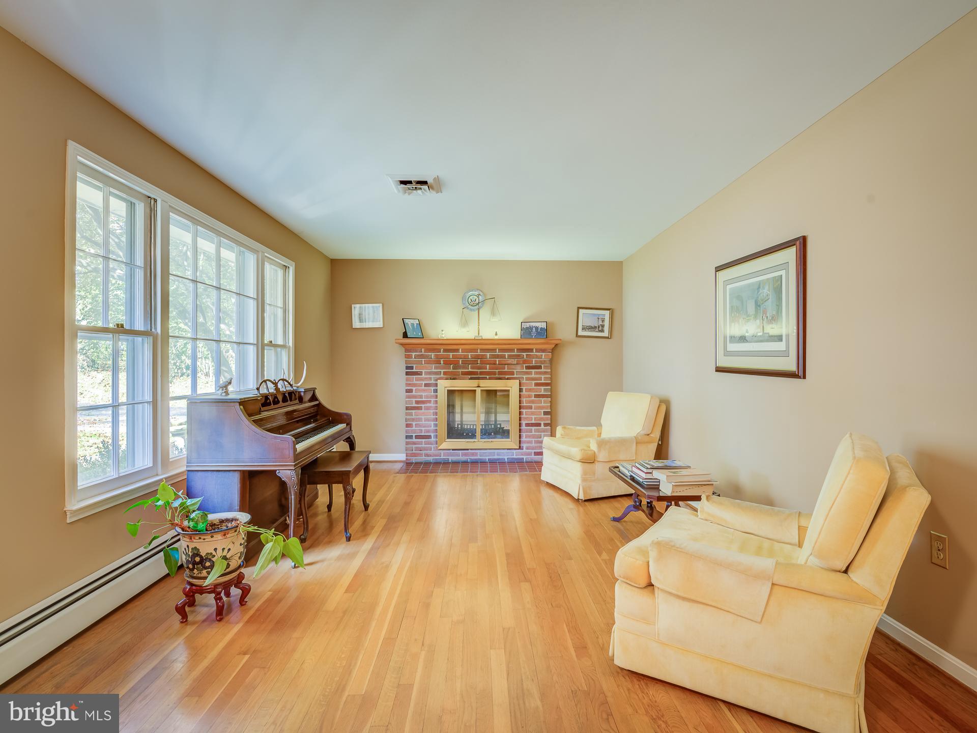 11720 Clopper Road Gaithersburg, MD 20878 - Photo 16 of 40 Gallery Image 16