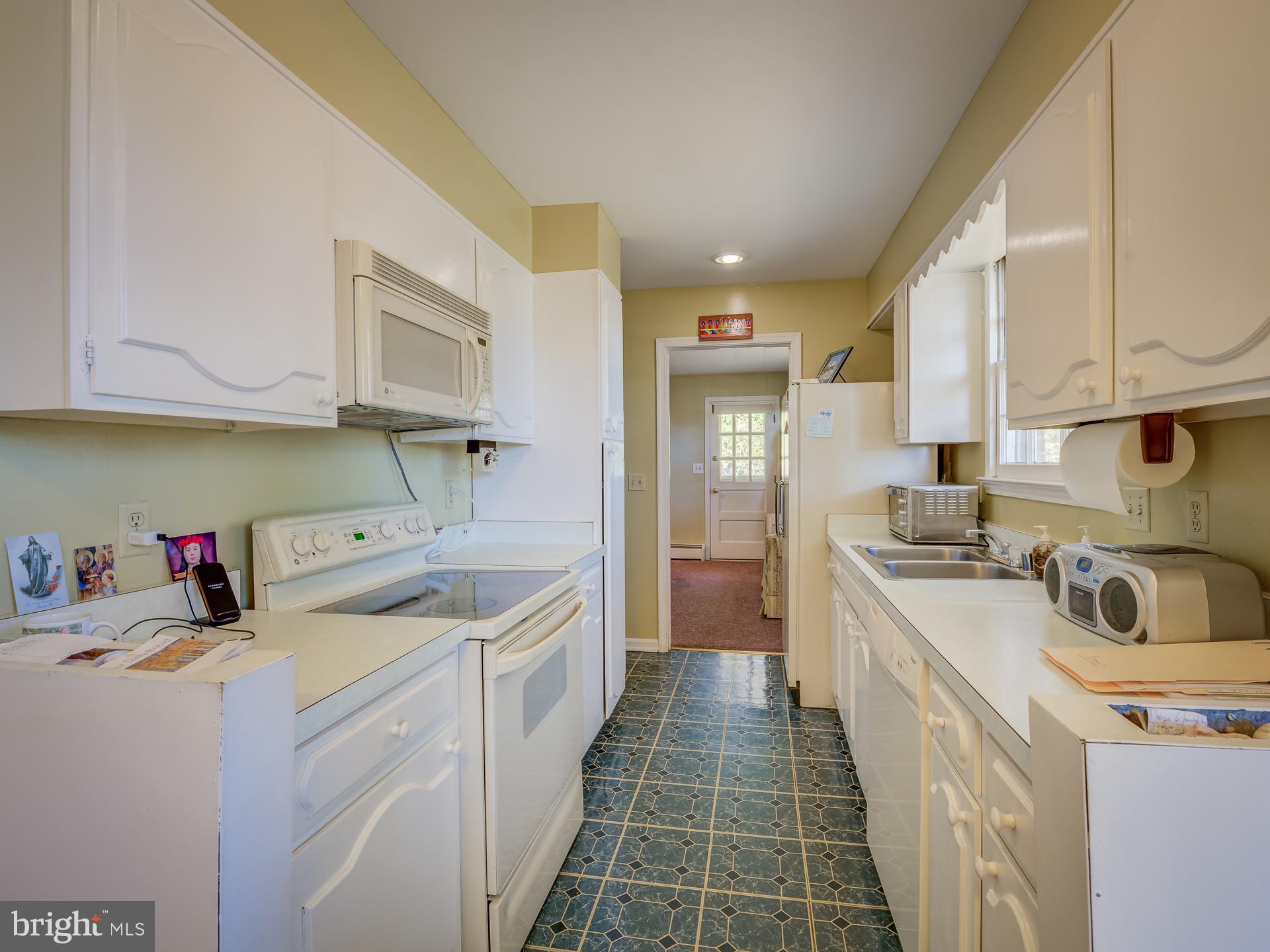 11720 Clopper Road Gaithersburg, MD 20878 - Photo 17 of 40 Gallery Image 17