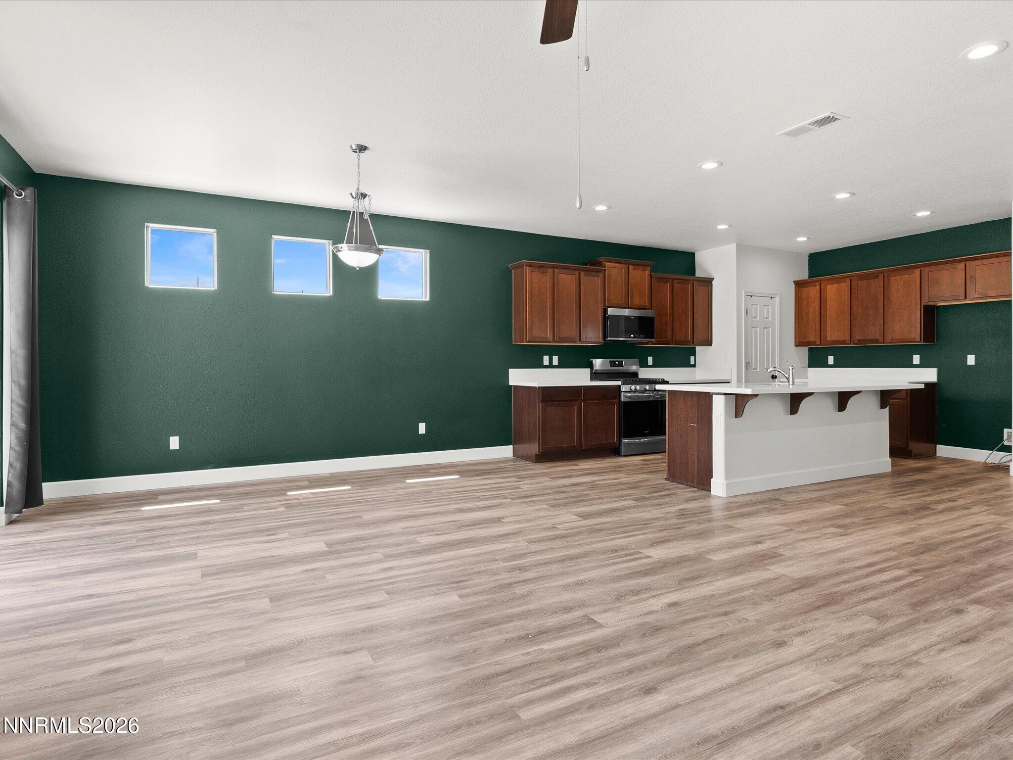 765 Garnet Way Fernley, NV 89408 - Photo 7 of 49 07-765 Garnet Wy-184