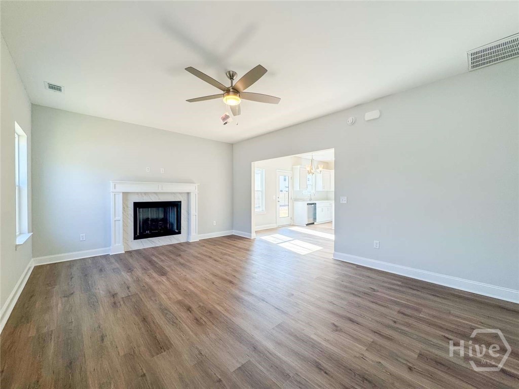 97 Providence Loop Hinesville, GA 31313 - Photo 8 of 20 Gallery Image 8