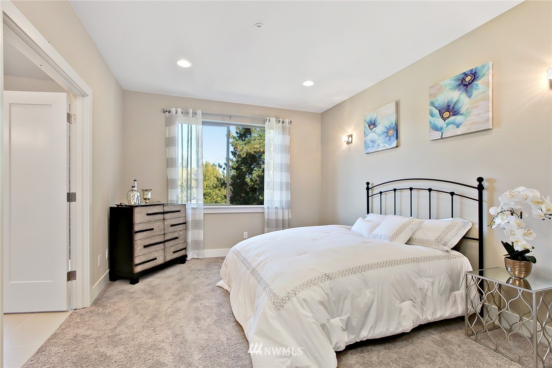 321 South 47th Street Renton, WA 98055 - Photo 12 of 22