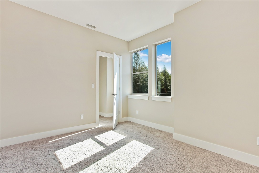 321 South 47th Street Renton, WA 98055 - Photo 17 of 22