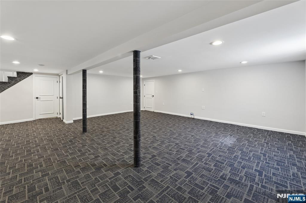 1474 Windsor Road Teaneck, NJ 07666 - Photo 23 of 41