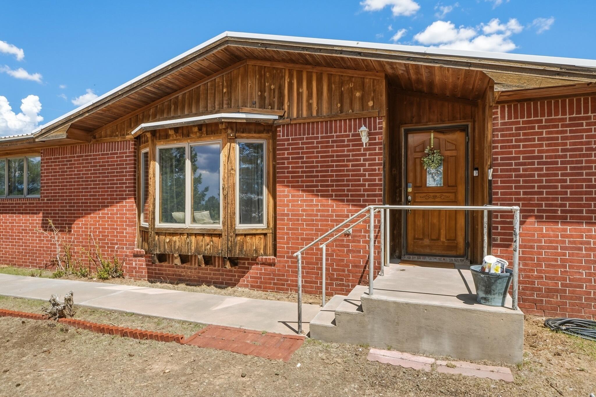 155 Rabbit Run Court Moriarty, NM 87035 - Photo 3 of 41 Gallery Image 3
