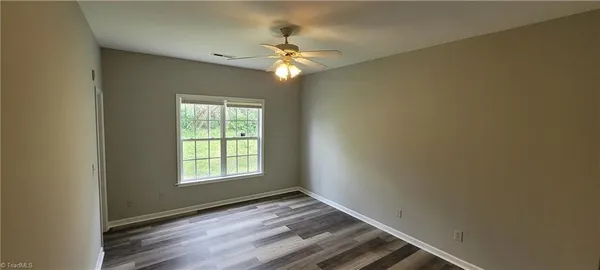 $1,525 | 1608 Kay Street, Greensboro, NC 27405