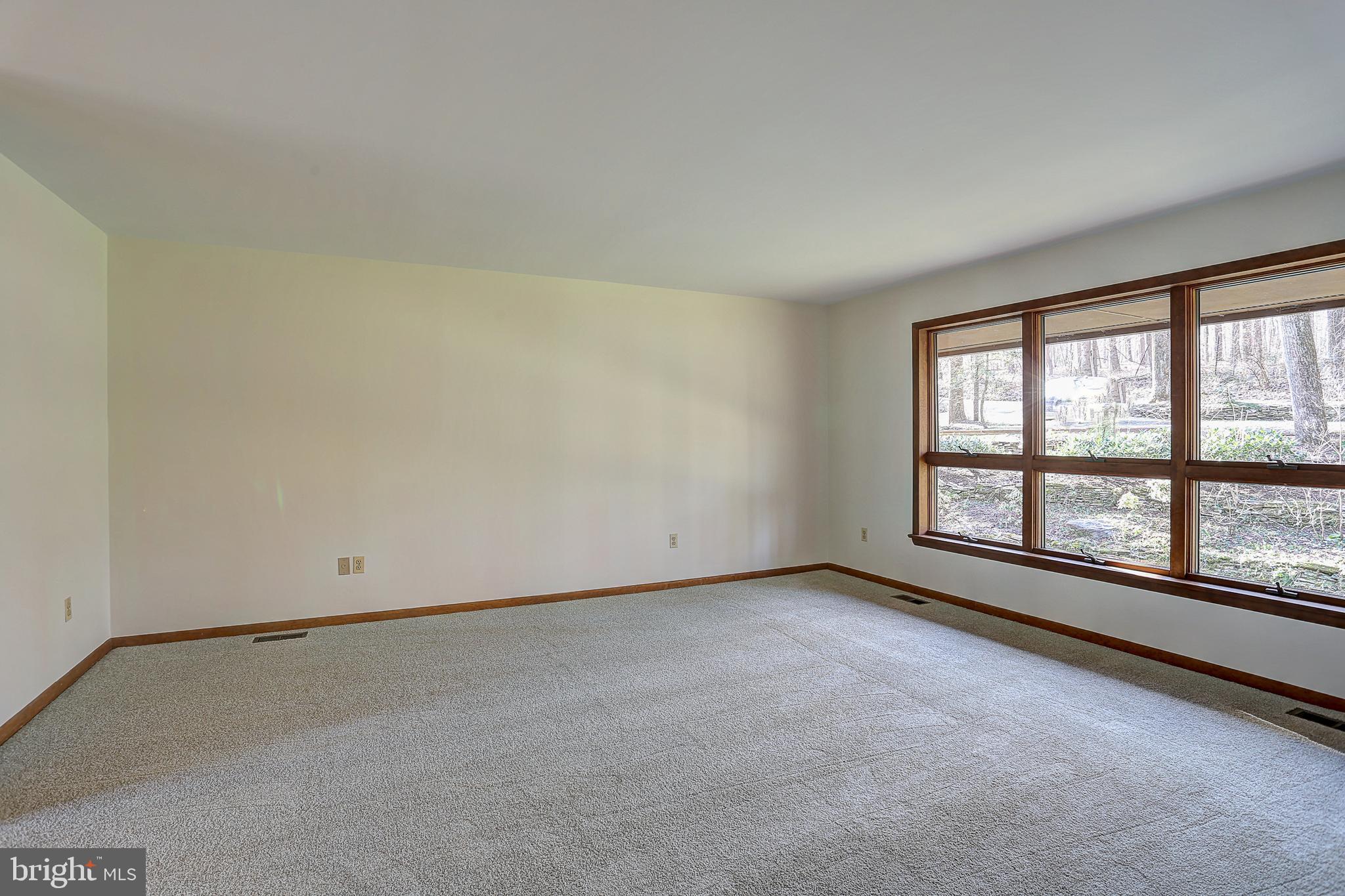 8678 Reservoir Road Fulton, MD 20759 - Photo 15 of 51 Primary Bedroom