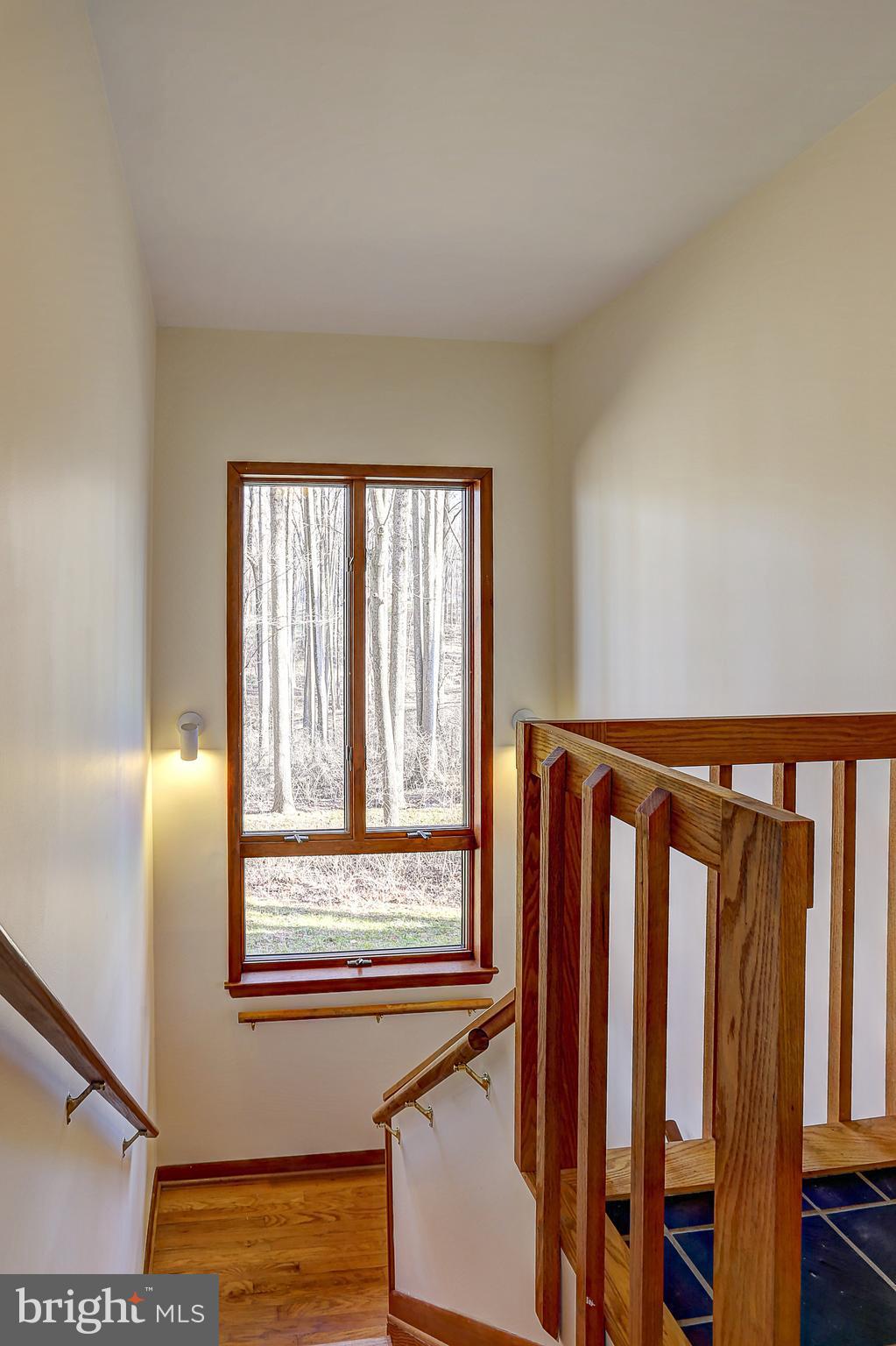 8678 Reservoir Road Fulton, MD 20759 - Photo 27 of 51 Stairs/Landing