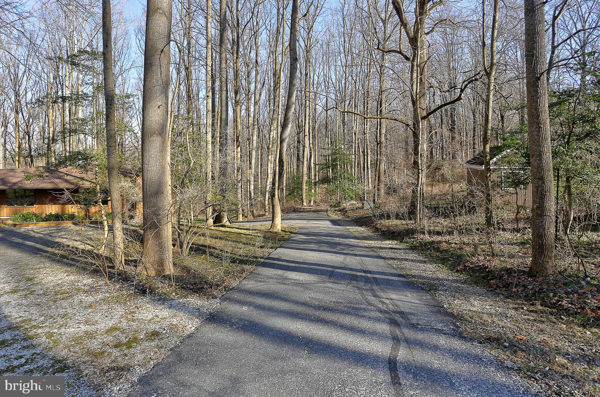 8678 Reservoir Road Fulton, MD 20759 - Photo 44 of 51 Driveway