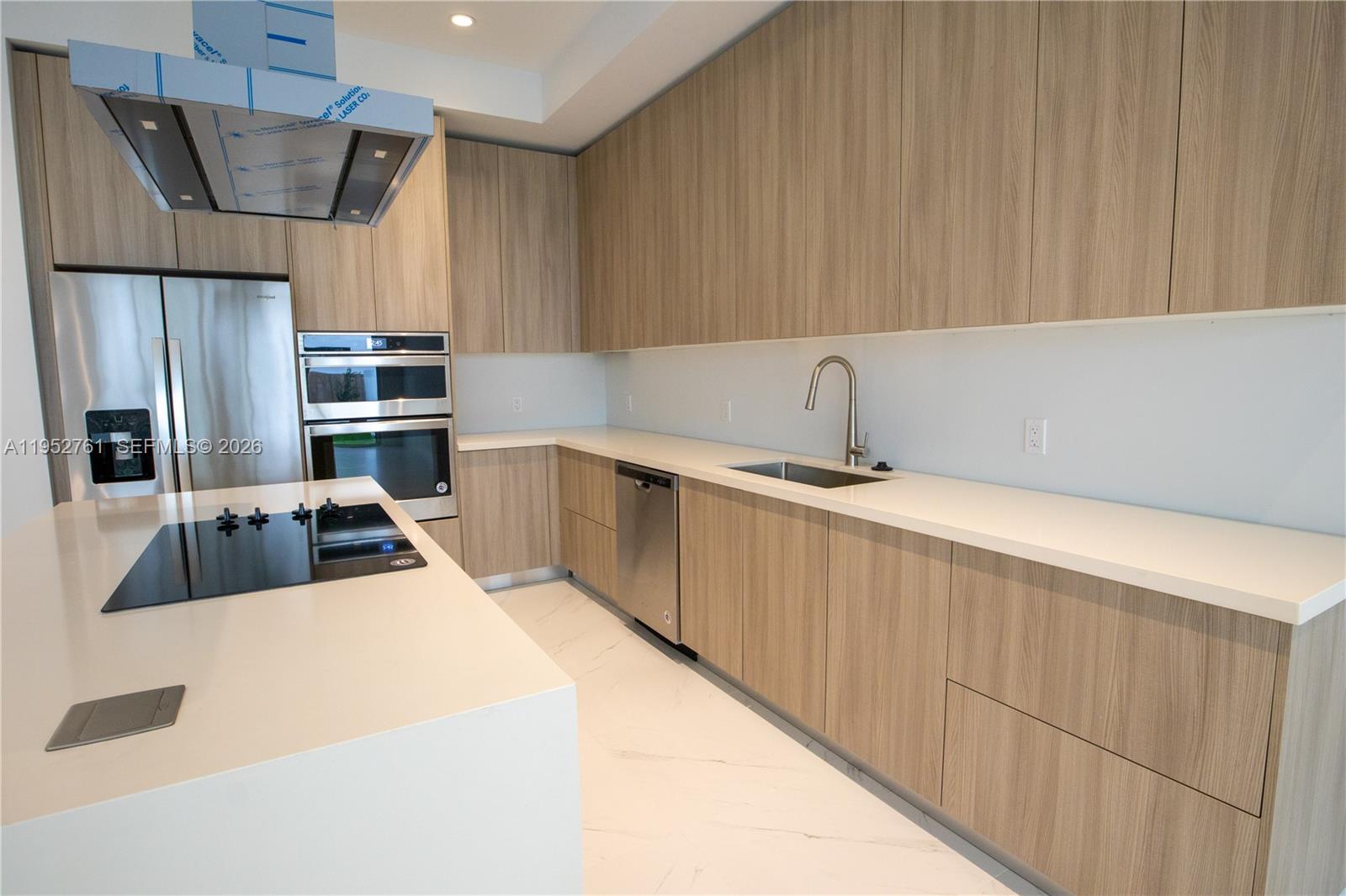 3374 Day Avenue, Unit B Miami, FL 33133 - Photo 6 of 19