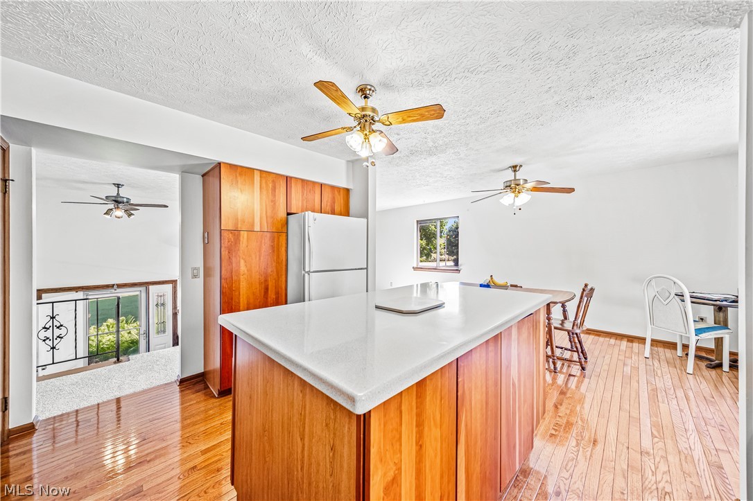 3010 Narrows Road Perry, OH 44081 - Photo 10 of 42 Light, bright and open.