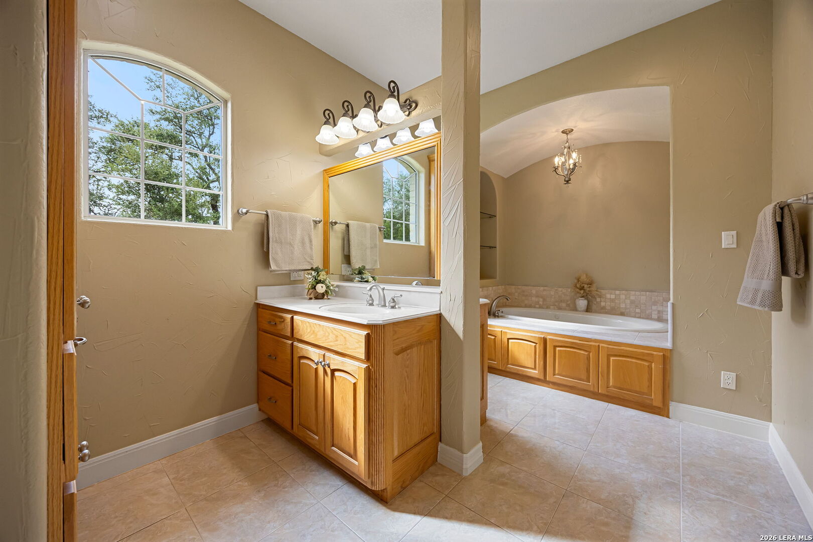 265 Fossil Hills Loop Spring Branch, TX 78070 - Photo 18 of 52 Gallery Image 18