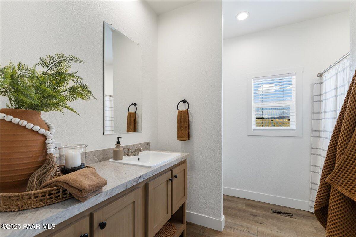 2680 West Pilots Rest Paulden, AZ 86334 - Photo 18 of 25 21-Bathroom 1