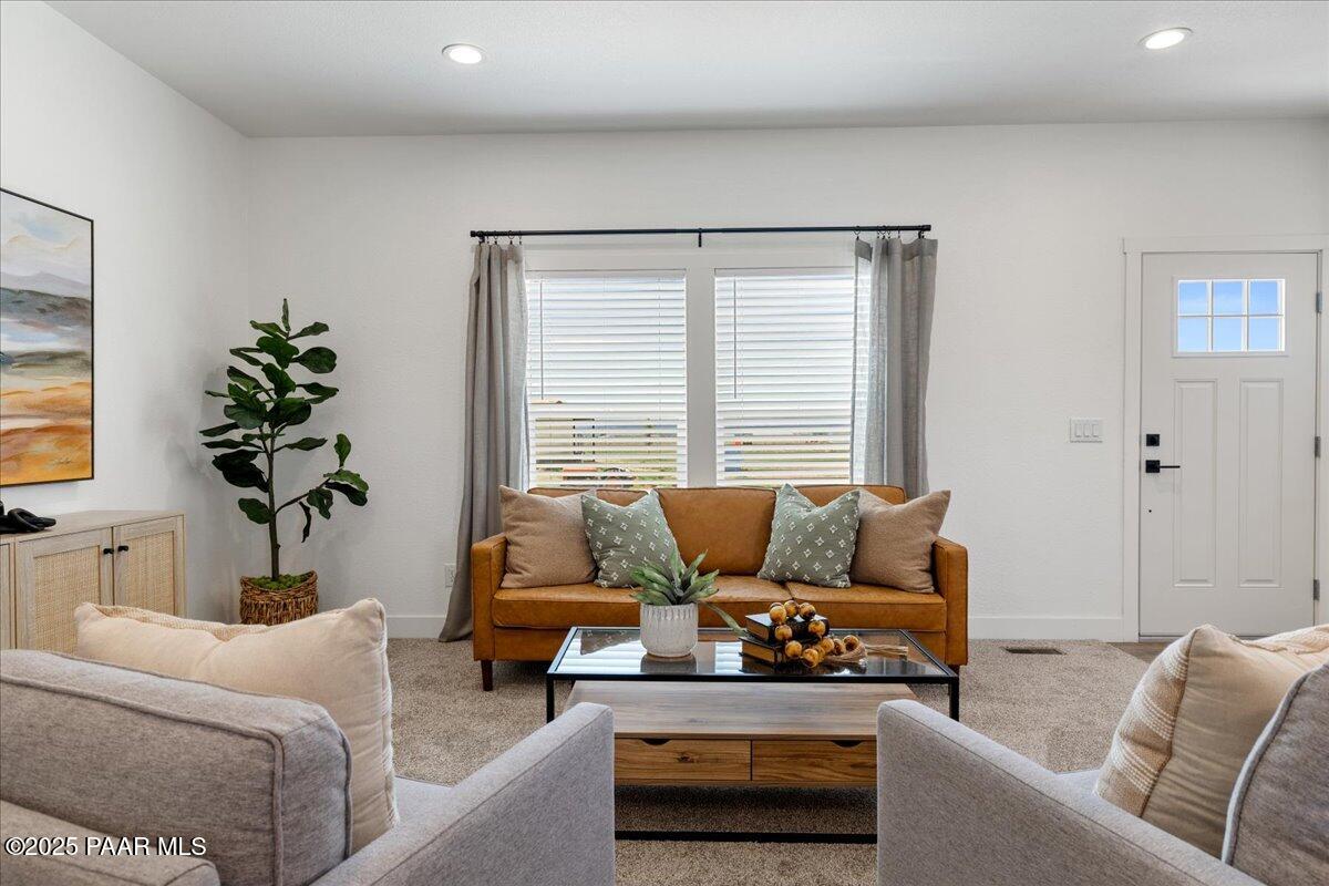 2680 West Pilots Rest Paulden, AZ 86334 - Photo 9 of 25 03-Living