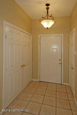 10550 Baymeadows Road, Unit 721 Jacksonville, FL 32256 - Photo 3 of 21 Foyer Entrance