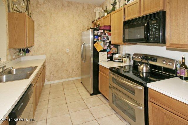 10550 Baymeadows Road, Unit 721 Jacksonville, FL 32256 - Photo 8 of 21 Kitchen