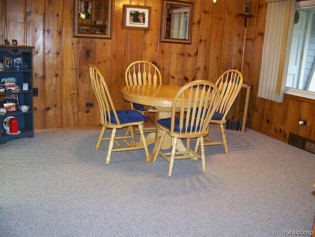 982 Miller Road Lake Orion, MI 48362 - Photo 8 of 16 Dining Area.JPG