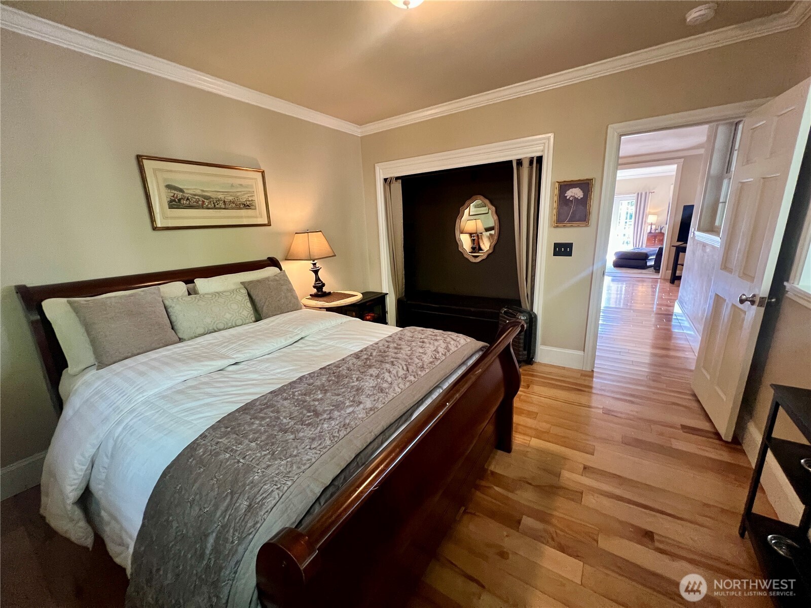 17514 West Riverside Drive Bothell, WA 98011 - Photo 12 of 40 Gallery Image 12